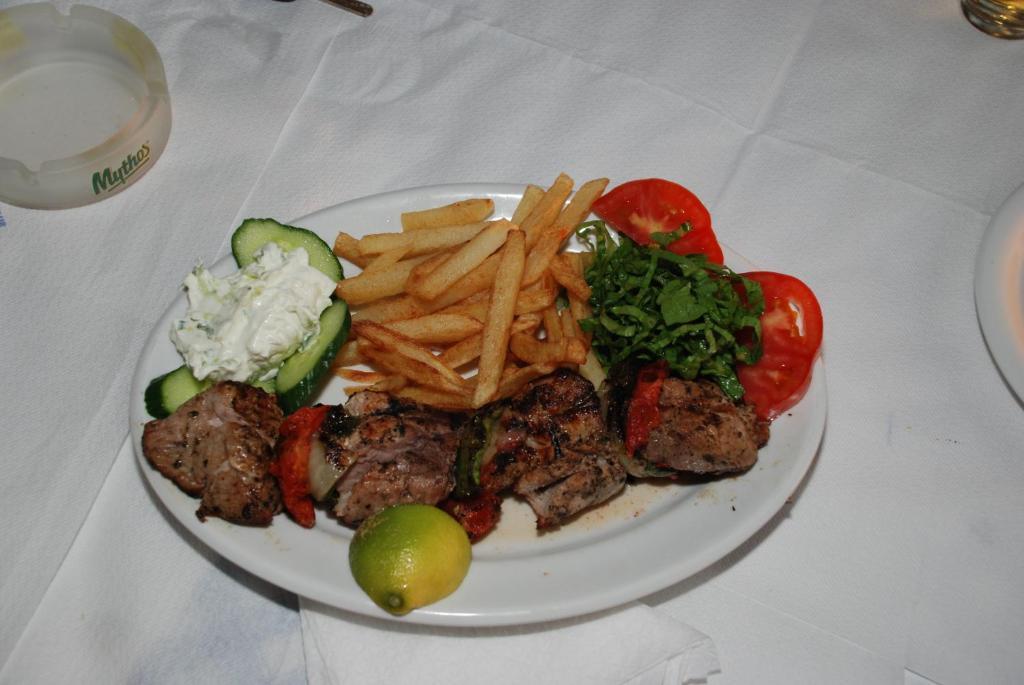 מילאטוס Socrates Apartmens & Restaurant מראה חיצוני תמונה