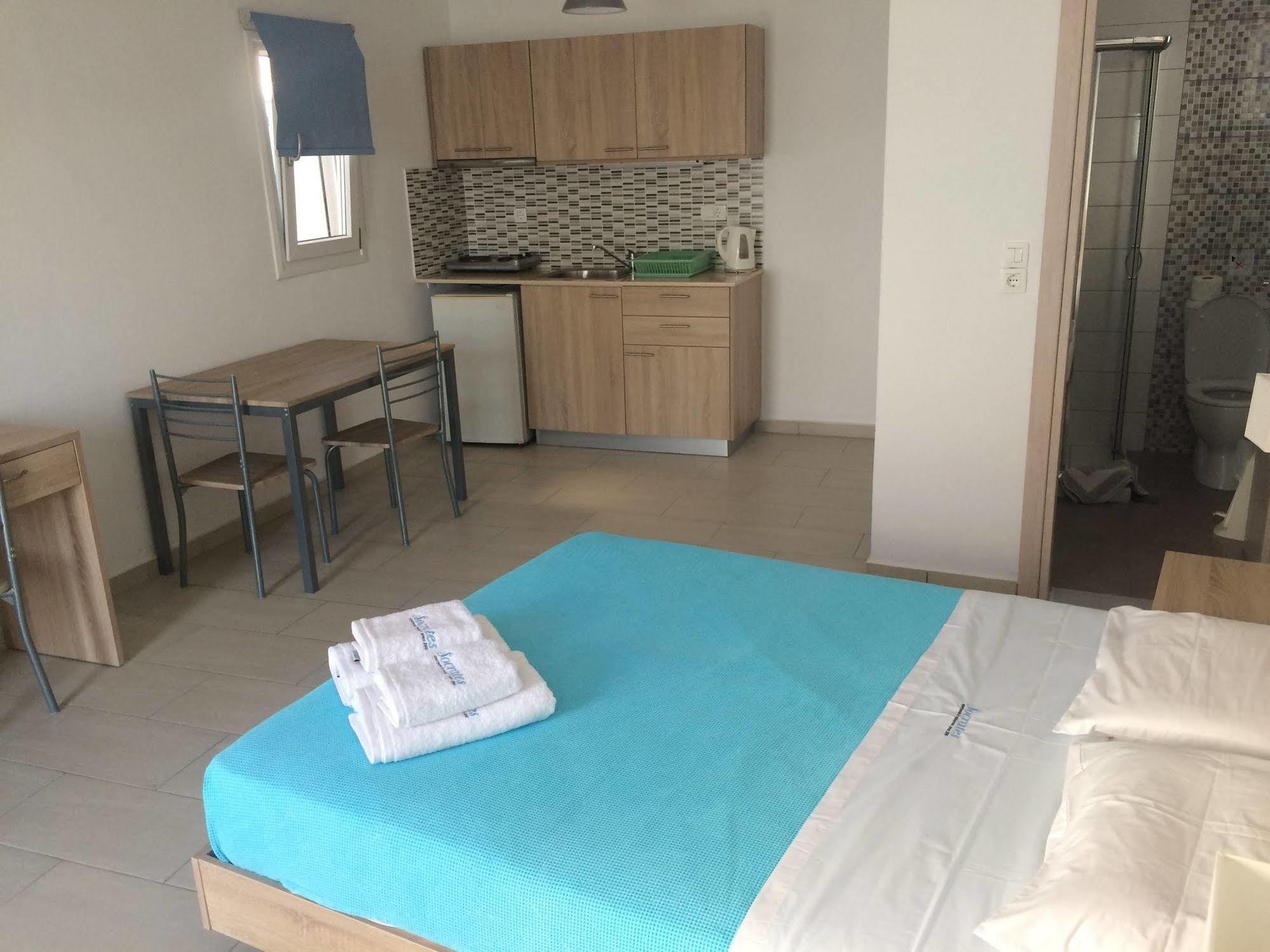 מילאטוס Socrates Apartmens & Restaurant מראה חיצוני תמונה