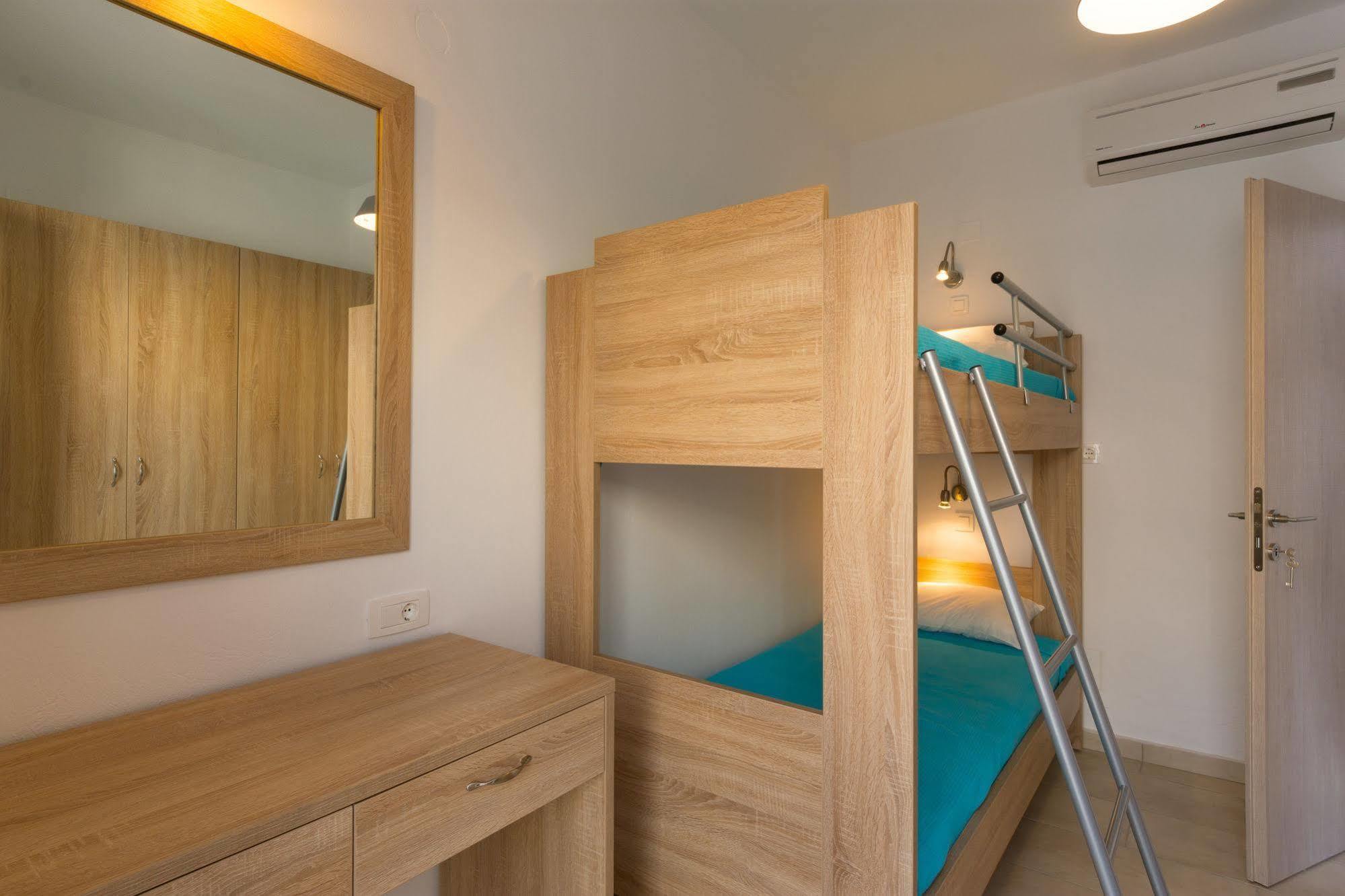 מילאטוס Socrates Apartmens & Restaurant מראה חיצוני תמונה